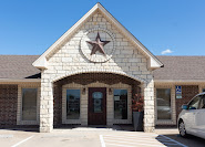 Front entrance of the Thomas Chiropractic and Spinal Decompression office at 2551 Northwest Loop B in Stephenville, TX
